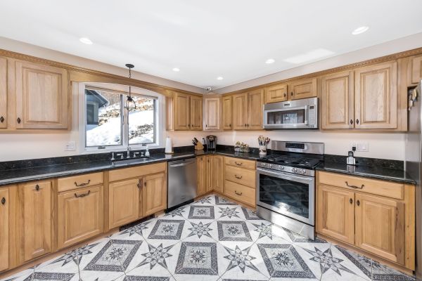 Custom Cabinet Making in Midlothian