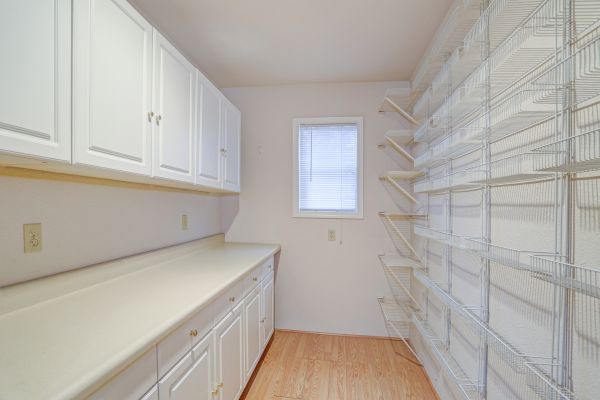 Pantry Repair in Midlothian