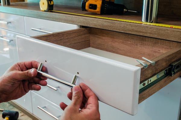 Drawer Handles Replacement in Midlothian