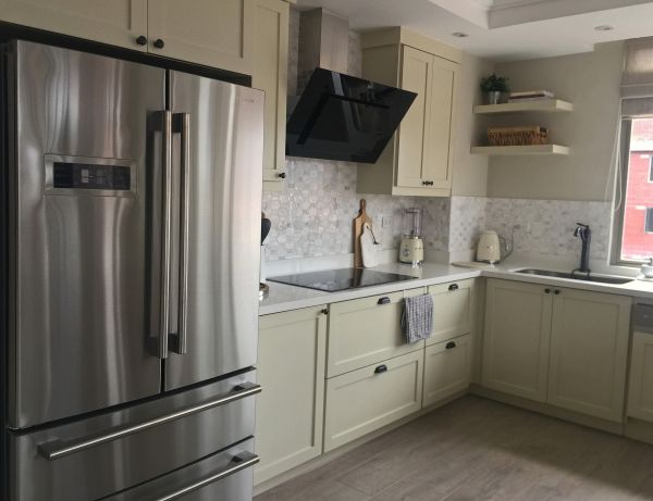 Cabinet Pulls Installation in Midlothian